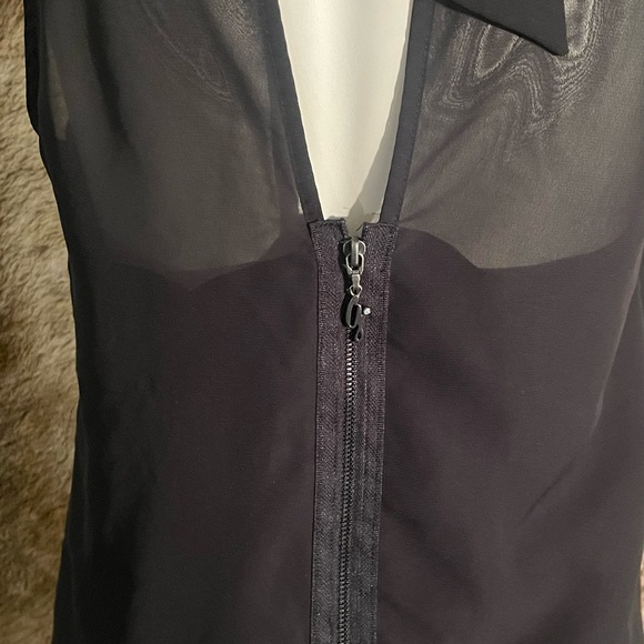 GUESS High Neck Sleeveless Top - Picture 3 of 6